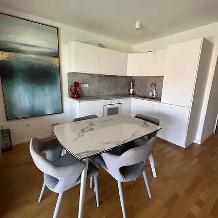 Ester - Lovrana Apartment